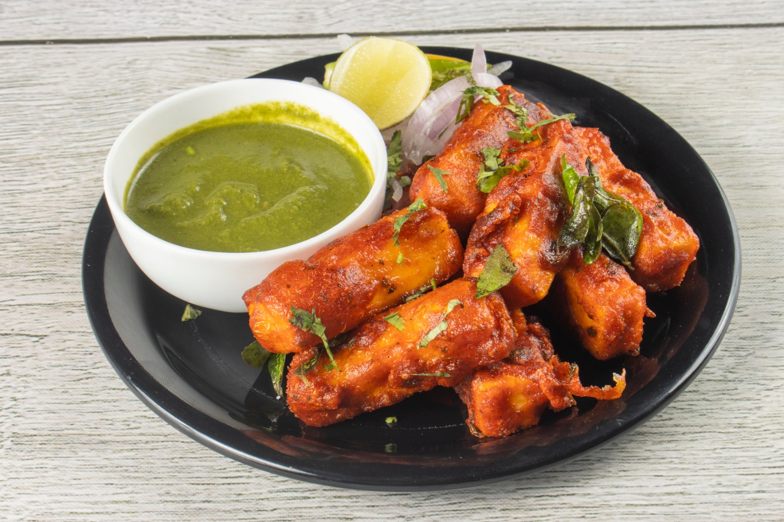 Live chaat counter at wedding catering event
